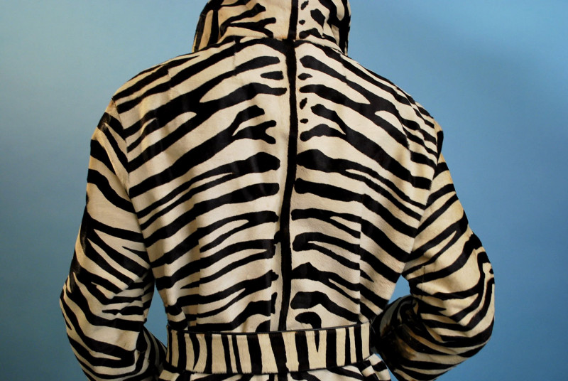 Vintage 1960s Fabulous Graphic Zebra Design Fur Coat with Mr. Fred Label - Image 6
