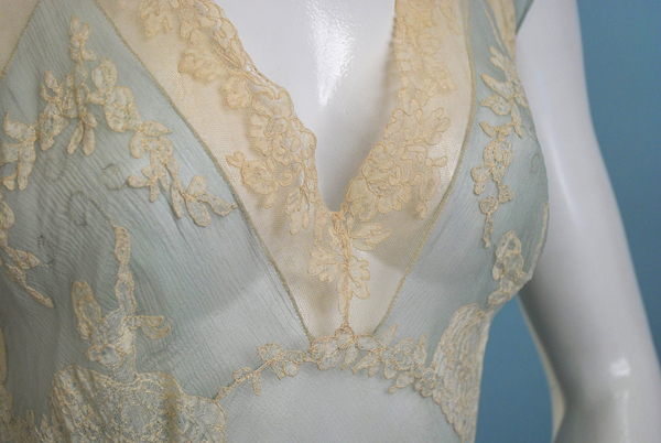 Vintage 1920s Light As A Feather Light Blue Silk Georgette With Dancing ...