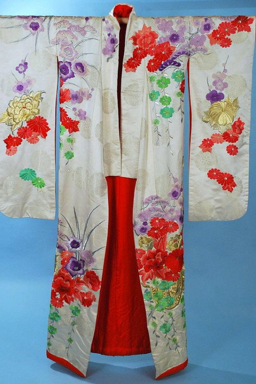 Vintage Japanese Formal Uchikake Wedding Kimono Dazzling Embroidery