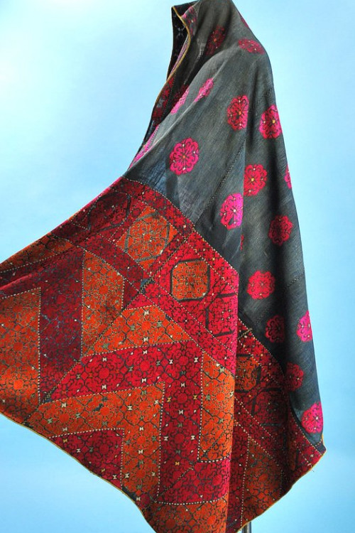 Early 20thc Swat Embroidered Phulkari Head Cloth Indigo Ground